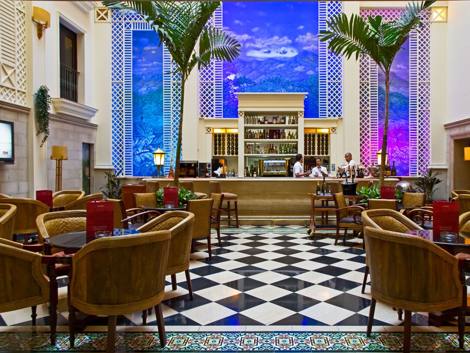 Bar Mezzanine | Hotel Saratoga Habana